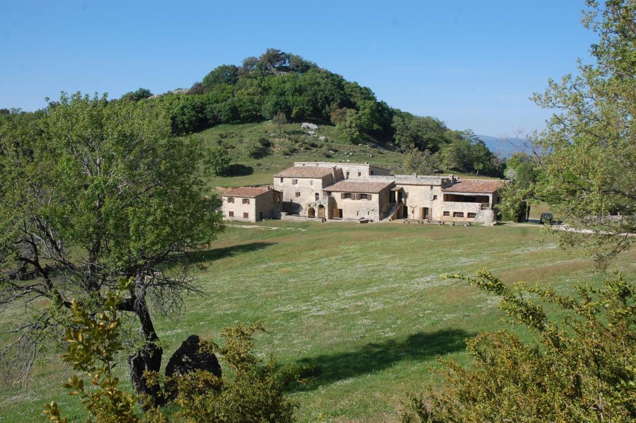 Le Domaine Du Castellas Sivergues Esterno foto