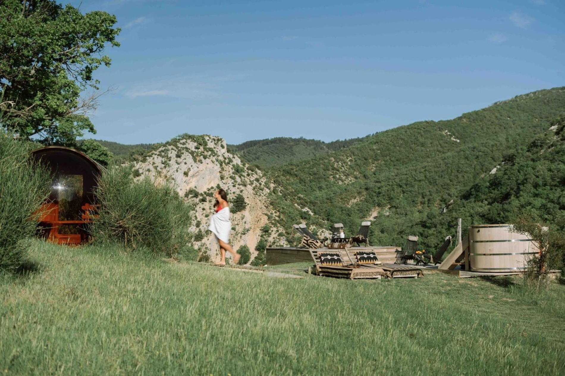 Le Domaine Du Castellas Sivergues Esterno foto